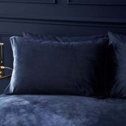 Catherine Lansfield Kingsley Soft Matt Velvet Duvet Cover and Pillowcase Set - thumbnail 2