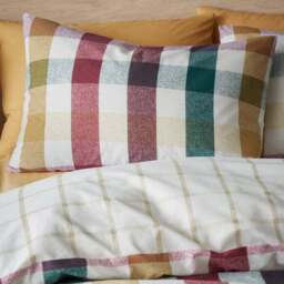 Catherine Lansfield Autumn Check Duvet Cover and Pillowcase Set - thumbnail 4