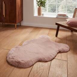 Super Teddy Faux Sheepskin Rug