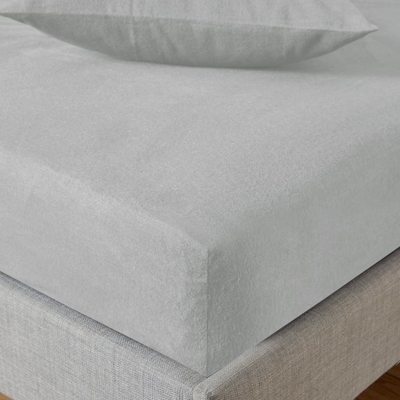 Soft & Cosy Luxury Brushed Cotton Fitted Sheet - image 1