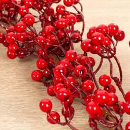 152cm Artificial Red Berry Garland - thumbnail 4