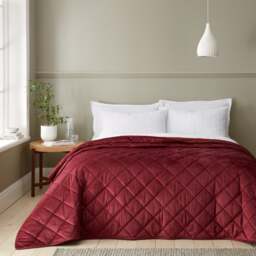 Castleton Quilted Bedspread - thumbnail 1