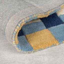 Kai Wool Border Rug - thumbnail 3