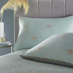 Furn. Bee Deco Duvet Cover and Pillowcase Set - thumbnail 3