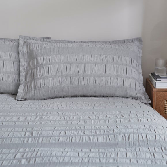 Woven Brixham Seersucker Cotton Oxford Pillowcase - image 1