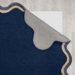 Azure Wave Border Wool Rug - thumbnail 3