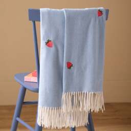 Furn. Fruits Berry Sweet Throw Blanket 130cm x 180cm - thumbnail 1