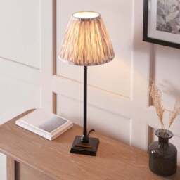 Vogue Leila Table Lamp - thumbnail 3