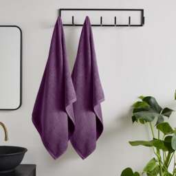 Set of 2 Catherine Lansfield Quick Dry Bath Sheets - thumbnail 1