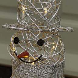 Silver Rattan Snowman - thumbnail 2