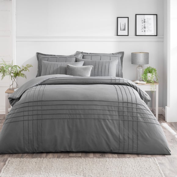 Jessa Pintuck Duvet Cover & Pillowcase Set - image 1