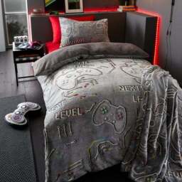 Catherine Lansfield Game Over Fleece Cushion - thumbnail 4