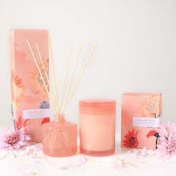 The London Wax Co Summer Fete Candle - thumbnail 3