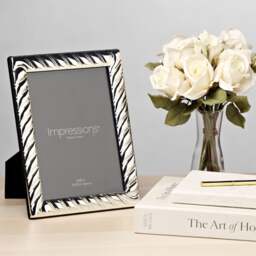 Impressions Silver Plated Swirl Textured Photo Frame