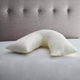 Fogarty Orthopaedic Side Sleeper V-Shape Pillow - thumbnail 2