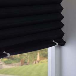 Blackout Temporary Pleated Blind - thumbnail 4