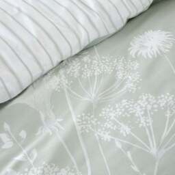 Catherine Lansfield Meadow Sweet Floral Reversible Duvet Cover and Pillowcase Set - thumbnail 3