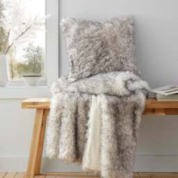 Catherine Lansfield Arctic Fox Square Cushion - thumbnail 5