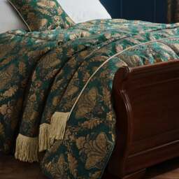 Shiraz Polyester Throw Blanket 130cm x 170cm