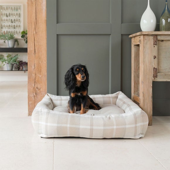 Lords and Labradors Balmoral Box Dog Bed - image 1