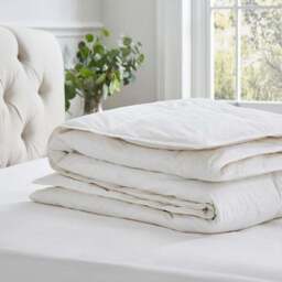 Dorma Luxurious White Goose Down 13.5 Tog Winter Duvet - thumbnail 2