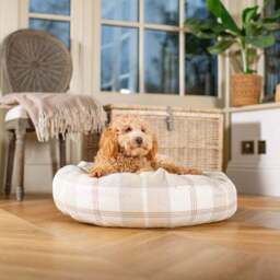 Lords and Labradors Balmoral Donut Dog Bed - thumbnail 2
