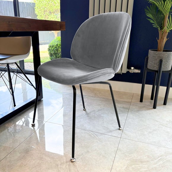 Fusion Living Luxurious Velvet Dining Chair with Black Metal Legs - image 1