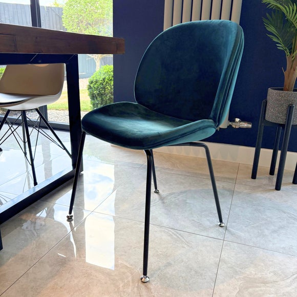 Fusion Living Luxurious Velvet Dining Chair with Black Metal Legs - image 1