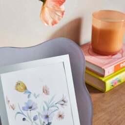 Wavy Glass Photo Frame - thumbnail 3