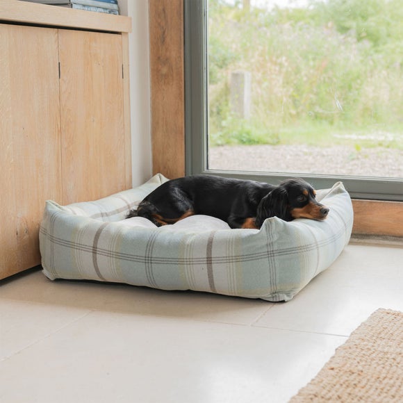 Lords and Labradors Balmoral Box Dog Bed - image 1