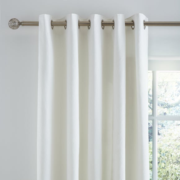 Wynter Thermal Eyelet Curtains - image 1