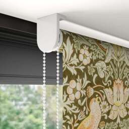 William Morris at Home Strawberry Thief Blackout Made to Measure Roller Blind - thumbnail 5