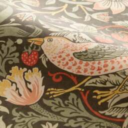William Morris at Home Strawberry Thief Blackout Made to Measure Roller Blind - thumbnail 2