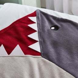 Shark Tail Blanket - thumbnail 2