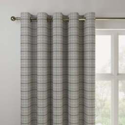 Bamburgh Made to Measure Curtains - thumbnail 3
