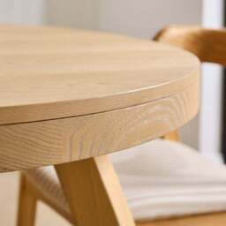 Judah Extendable 4 to 6 Seater Round to Oval Dining Table - thumbnail 3