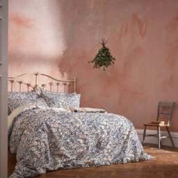 EW by Edinburgh Weavers Malory Floral Navy 100% Cotton Sateen Pillowcase Pair - thumbnail 2