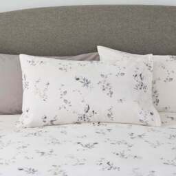 Nola Floral Duvet Cover and Pillowcase Set - thumbnail 4
