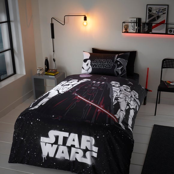 Star Wars Darth Vader Duvet Cover and Pillowcase Set - image 1