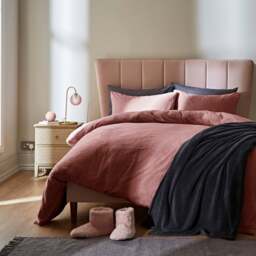 Teddy Duvet Cover and Pillowcase Set - thumbnail 1