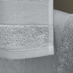 Catherine Lansfield Anti Bacterial Towel - thumbnail 2