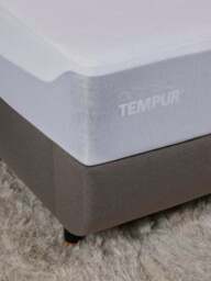 Tempur Home Cooling Mattress Protector - thumbnail 3