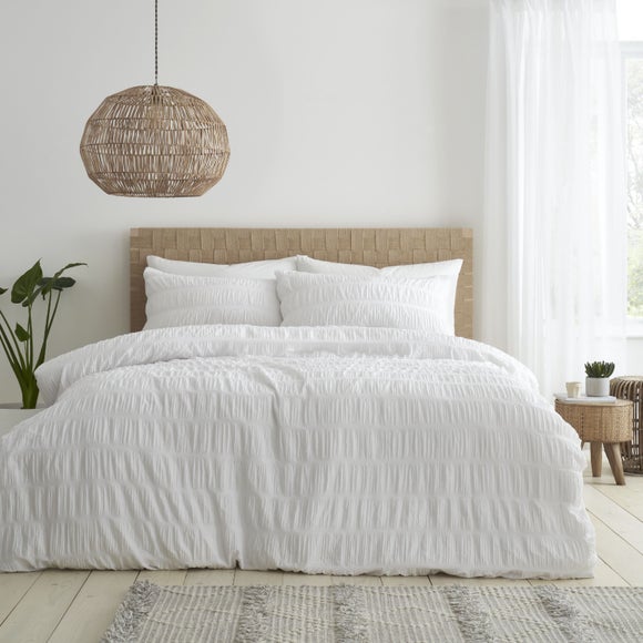 Catherine Lansfield Seersucker Reversible Duvet Cover & Pillowcase Set - image 1