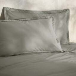 100% Egyptian Cotton 220 Thread Count Oxford Pillowcase - thumbnail 1