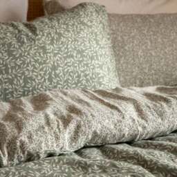 Yard Perrie Leaf 100% Cotton Duvet Cover and Pillowcase Set - thumbnail 2