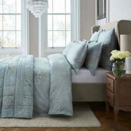 Dorma Gypsophilia Bedspread - thumbnail 3