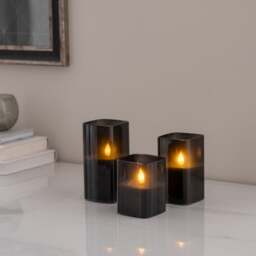 Set of 3 Square Glass LED Pillar Candles - thumbnail 1