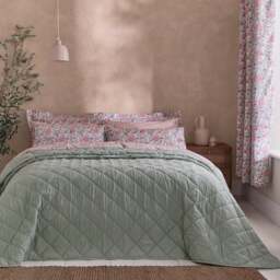 Helston Quilted Bedspread