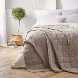 Soft & Cooling Blanket - thumbnail 4