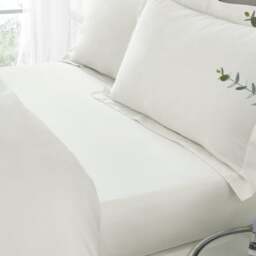 Hotel 230 Thread Count 100% Cotton Sateen Fitted Sheet - thumbnail 1